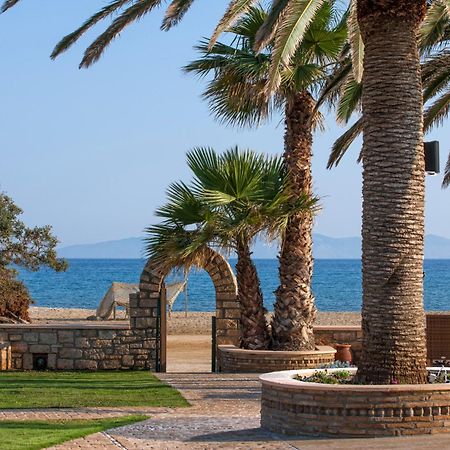 אליקו ביץ' Finikas Hotel מראה חיצוני תמונה