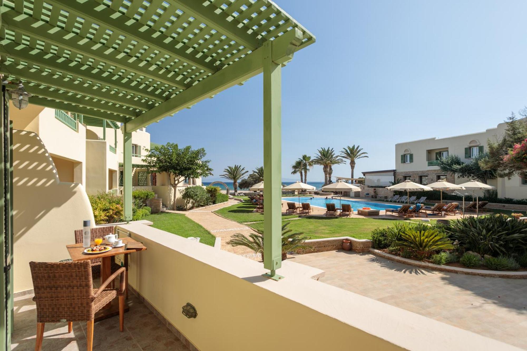 אליקו ביץ' Finikas Hotel מראה חיצוני תמונה