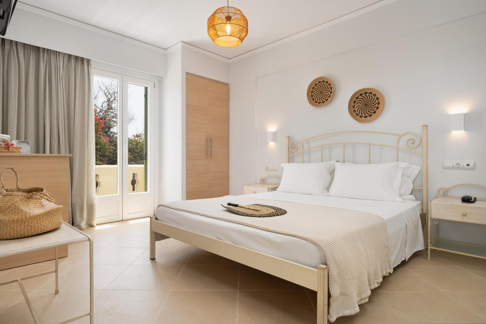 אליקו ביץ' Finikas Hotel מראה חיצוני תמונה
