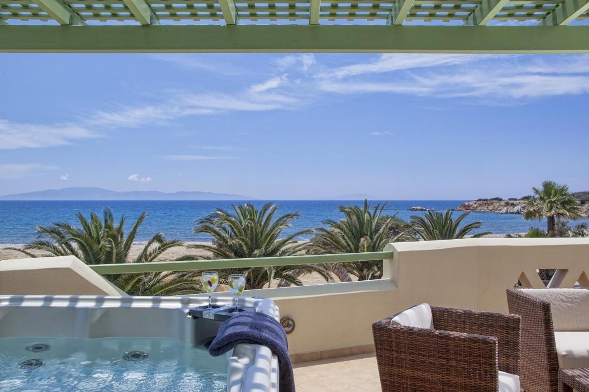 אליקו ביץ' Finikas Hotel מראה חיצוני תמונה